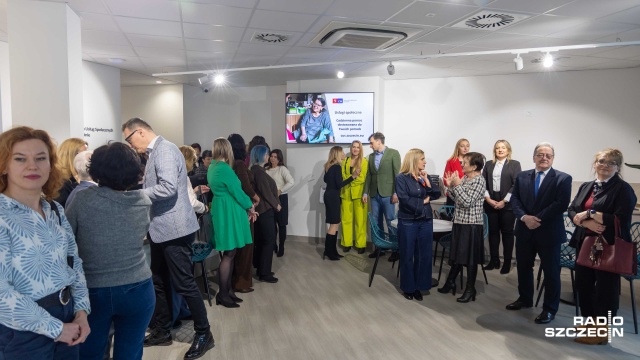 Fot. Robert Stachnik [Radio Szczecin] Otwarcie Salonu Usług Społecznych. To miejsce dla wszystkich [WIDEO, ZDJĘCIA]