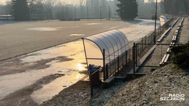 Fot. Robert Stachnik [Radio Szczecin] Boisko przy ul. Tenisowej do przebudowy [ZDJĘCIA]