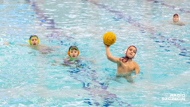 Fot. Robert Stachnik [Radio Szczecin] Wodni piłkarze grają dla Wielkiej Orkiestry Świątecznej Pomocy [ZDJĘCIA]