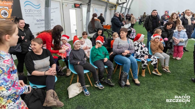 Fot. Robert Stachnik [Radio Szczecin] Stołczyn też gra dla WOŚP. Kwesta, warsztaty i "normalny kręcioł" [ZDJĘCIA]