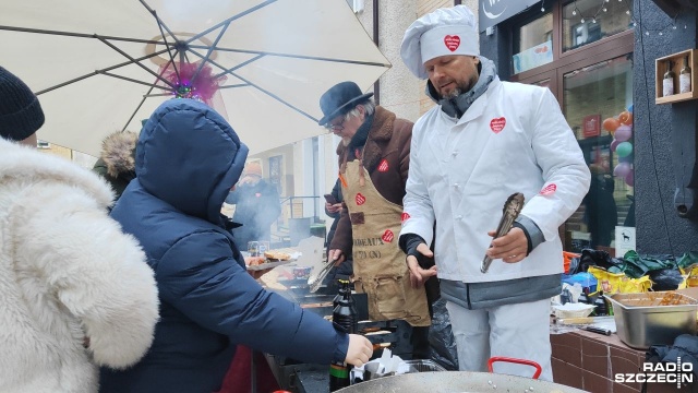 Fot. Przemysław Polanin [Radio Szczecin] Kołobrzeg: "na brzuszki wrzucamy do puszki" [ZDJĘCIA]
