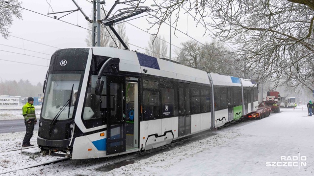 Fot. Robert Stachnik [Radio Szczecin] Nowy tramwaj już wkolejony. Moderus Gamma na szczecińskich torach [ZDJĘCIA]