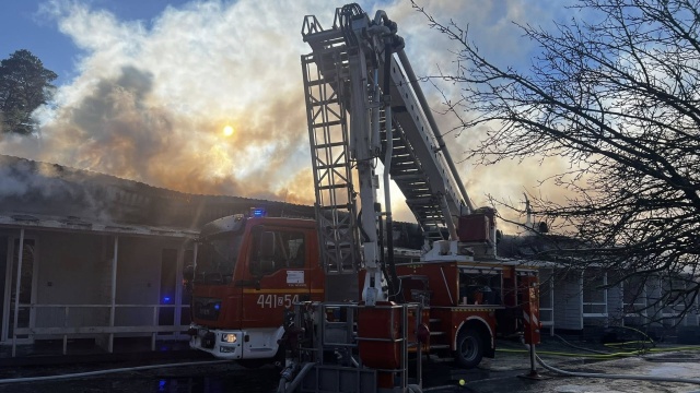 Fot. st. kpt. Daniel Boś, asp. Dariusz Schacht Wielki pożar domków letniskowych w Pogorzelicy [WIDEO, ZDJĘCIA]