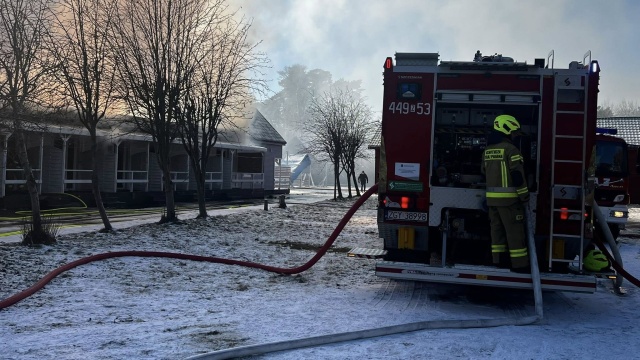 Fot. st. kpt. Daniel Boś, asp. Dariusz Schacht Wielki pożar domków letniskowych w Pogorzelicy [WIDEO, ZDJĘCIA]