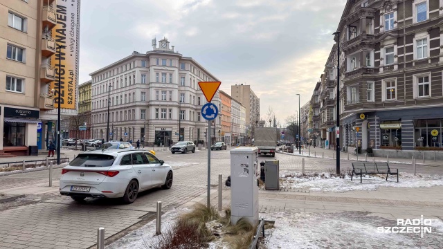 Fot. Robert Stachnik [Radio Szczecin] Parkingowiec słabo oznakowany [ZDJĘCIA]