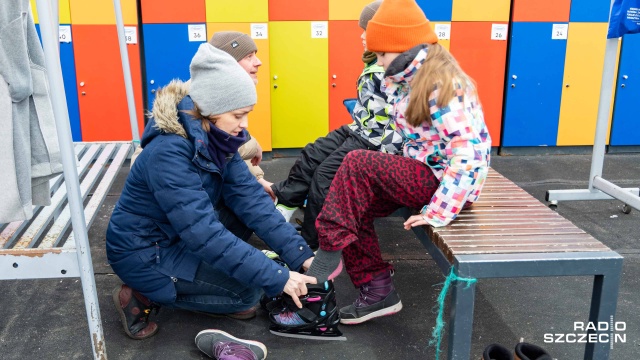 Fot. Robert Stachnik [Radio Szczecin] Niedziela na łyżwach. Szczecinianie korzystają z zimy [WIDEO, ZDJĘCIA]