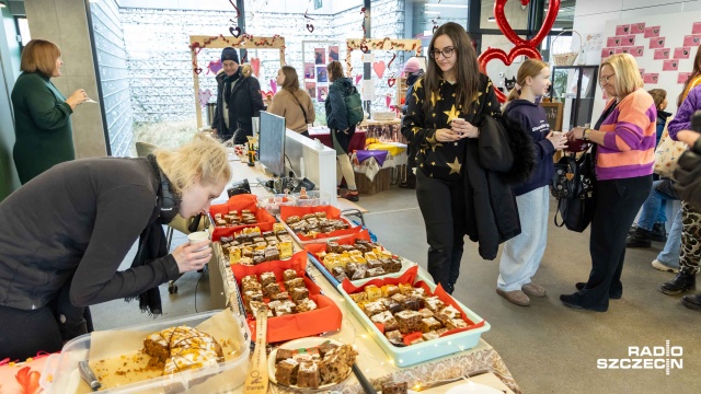 Fot. Robert Stachnik [Radio Szczecin] "Każdy zasługuje na miłość" - walentynki w schronisku dla zwierząt [WIDEO, ZDJĘCIA]