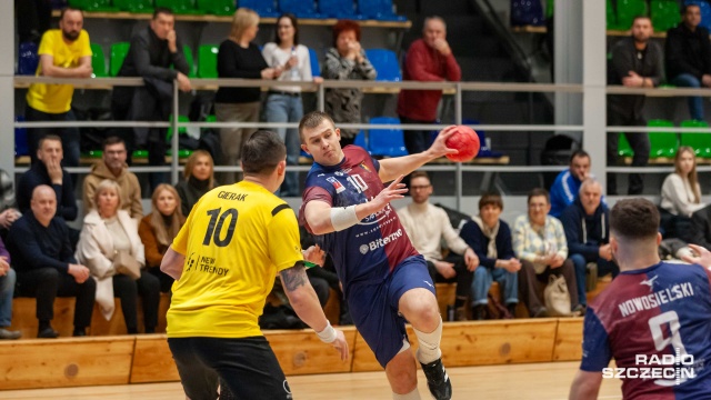 Fot. Robert Stachnik [Radio Szczecin] Piłkarze ręczni Sandry SPA Pogoni wygrali w Szczecinie w LC [ZDJĘCIA]