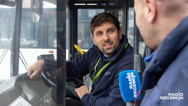Fot. Robert Stachnik [Radio Szczecin] Coraz trudniej o pracę w spółkach autobusowych; kierowcy autobusów w komplecie [WIDEO, ZDJĘCIA]
