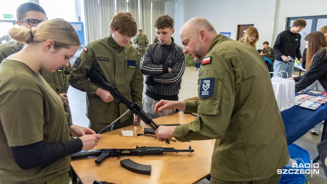 Fot. Robert Stachnik [Radio Szczecin] Piknik łączący zdrowie i patriotyzm [WIDEO, ZDJĘCIA]