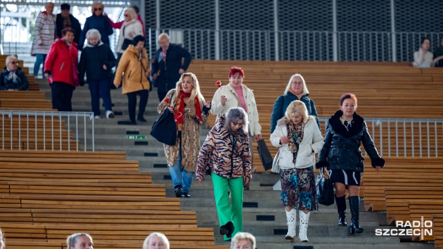 Fot. Robert Stachnik [Radio Szczecin] Kobiety świętowały na deskach Teatru Letniego [WIDEO, ZDJĘCIA]