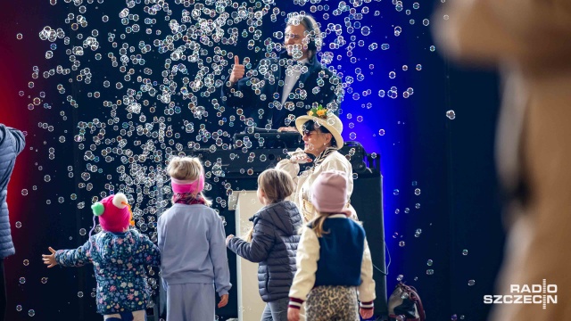 Fot. Robert Stachnik [Radio Szczecin] Kobiety świętowały na deskach Teatru Letniego [WIDEO, ZDJĘCIA]