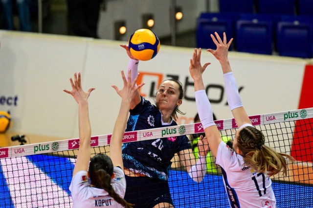 Fot. PAP/Marcin Bielecki Siatkarki Lotto Chemika przegrały [ZDJĘCIA]