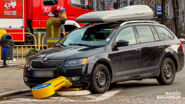 Fot. Robert Stachnik [Radio Szczecin] Wypadek w Alei Piastów w Szczecinie [ZDJĘCIA]