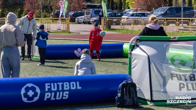 Fot. Robert Stachnik [Radio Szczecin] Turniej Futbol Plus w Przecławiu. "Nie liczymy bramek, integrujemy się" [WIDEO, ZDJĘCIA]