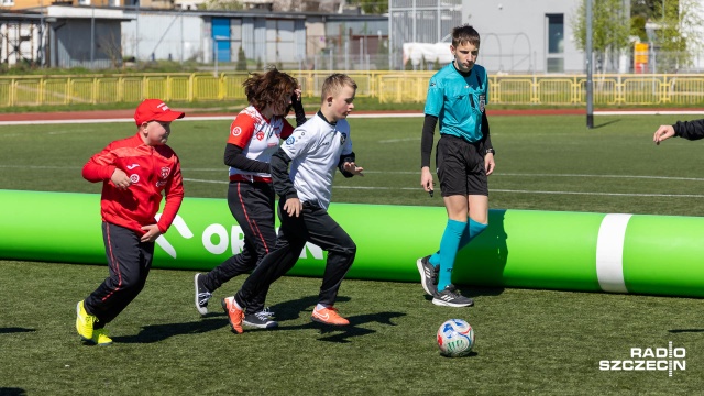 Fot. Robert Stachnik [Radio Szczecin] Turniej Futbol Plus w Przecławiu. "Nie liczymy bramek, integrujemy się" [WIDEO, ZDJĘCIA]