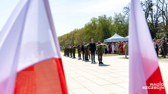 Fot. Robert Stachnik [Radio Szczecin] Uroczystość z okazji rocznicy uchwalenia Konstytucji 3 Maja [WIDEO, ZDJĘCIA]