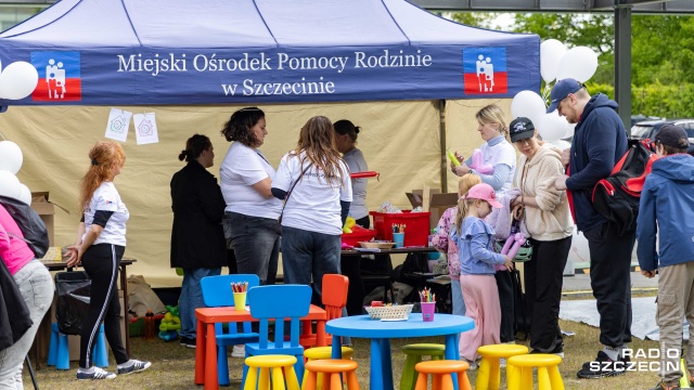 Fot. Robert Stachnik [Radio Szczecin] Festyn z okazji Dnia Rodzicielstwa Zastępczego [WIDEO, ZDJĘCIA]