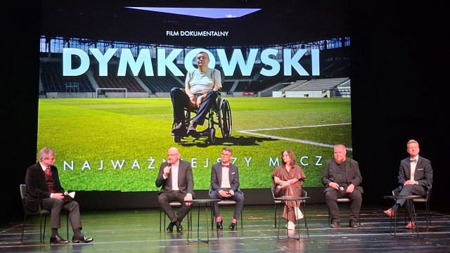 Fot. Natalia Chodań [Radio Szczecin] "Najważniejsze mecze rozgrywa się poza boiskiem". Premiera filmu o Robercie Dymkowskim [ZDJĘCIA]