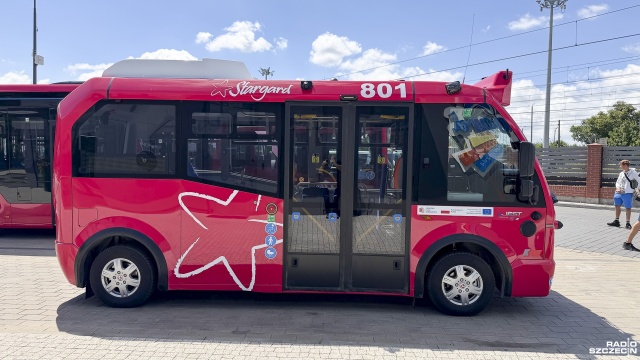 Fot. Maciej Papke [Radio Szczecin] Mieszkańcy Stargardu zachwyceni nowymi elektrycznymi autobusami [WIDEO, ZDJĘCIA]