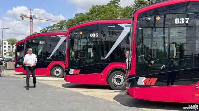 Fot. Maciej Papke [Radio Szczecin] Mieszkańcy Stargardu zachwyceni nowymi elektrycznymi autobusami [WIDEO, ZDJĘCIA]