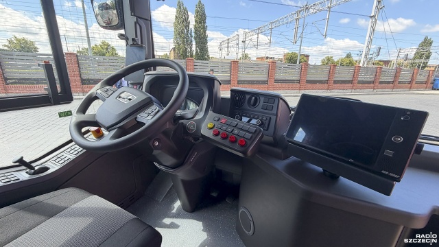 Fot. Maciej Papke [Radio Szczecin] Mieszkańcy Stargardu zachwyceni nowymi elektrycznymi autobusami [WIDEO, ZDJĘCIA]