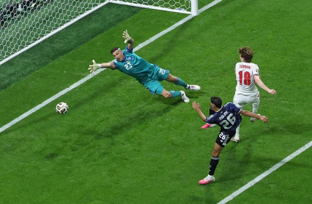 Anglicy objęli prowadzenie w 55. minucie po strzale Anthony'ego Gordona. Fot. PAP/EPA/CRISTOBAL HERRERA-ULASHKEVICH Argentyna drugim finalistą mundialu [ZDJĘCIA]