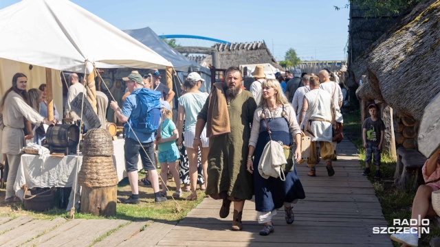 Fot. Robert Stachnik [Radio Szczecin] Ostatni dzień Festiwalu Słowian i Wikingów. "Tu jest jak w średniowieczu" [WIDEO, ZDJĘCIA]