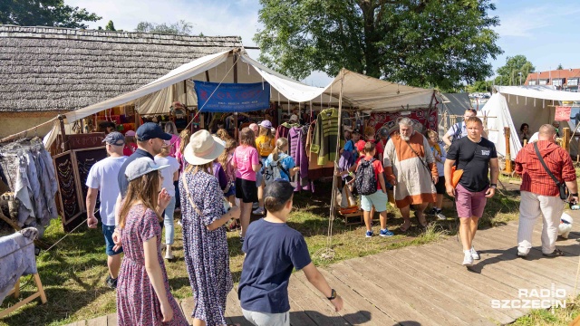Fot. Robert Stachnik [Radio Szczecin] Ostatni dzień Festiwalu Słowian i Wikingów. "Tu jest jak w średniowieczu" [WIDEO, ZDJĘCIA]