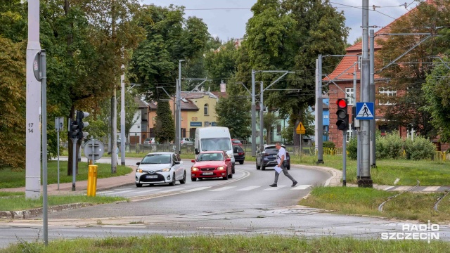Fot. Robert Stachnik [Radio Szczecin] Utrudnienia drogowe na ul. Wawrzyniaka potrwają kilka miesięcy [ZDJĘCIA]
