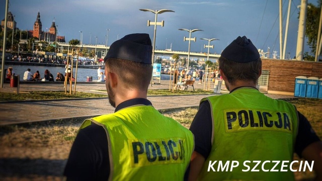 Fot. Komenda Miejska Policji w Szczecinie To były bezpieczne Żagle. Policjanci czuwali z lądu, wody i powietrza [ZDJĘCIA]