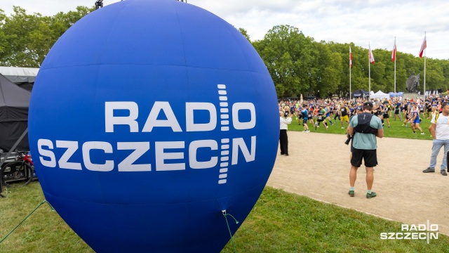 47. PKO Półmaraton Szczeciński Fot. Robert Stachnik [Radio Szczecin] Szczecin: Uczestnicy półmaratonu na trasie [ZDJĘCIA]