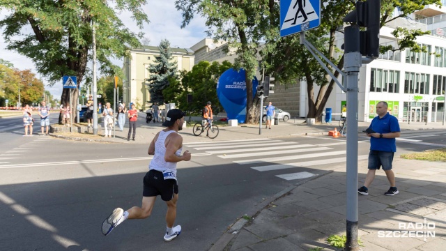 47. PKO Półmaraton Szczeciński. Fot. Robert Stachnik [Radio Szczecin]Fot. Robert Stachnik [Radio Szczecin] 47. PKO Półmaraton Szczecin. Najlepsi na mecie [ZDJĘCIA]