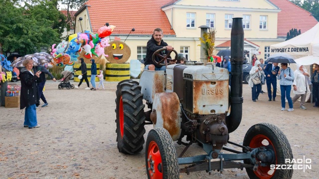 Fot. Robert Stachnik [Radio Szczecin] W Przelewicach trwają huczne obchody Święta Plonów [WIDEO, ZDJĘCIA]