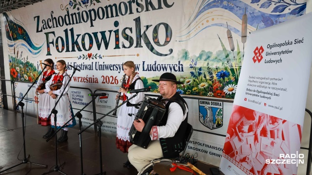 Fot. Robert Stachnik [Radio Szczecin] Festiwal Muzyki Ludowej czyli "Zachodniopomorskie Folkowisko" w Mierzynie [WIDEO, ZDJĘCIA]