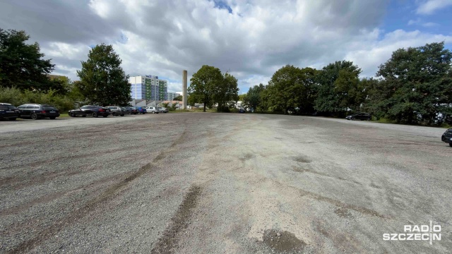 Fot. Robert Stachnik [Radio Szczecin] O losach parkingu przy ul. Litewskiej w Szczecinie zdecydują radni [ZDJĘCIA]