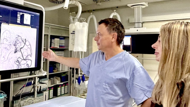 fot. Uniwersytecki Szpital Kliniczny Nr 1 im. prof. Tadeusza Sokołowskiego Jeden pionierski zabieg i uratowane trzy życia [ZDJĘCIA]