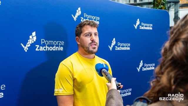 Fot. Robert Stachnik [Radio Szczecin] Urzędnicy podjęli próbę bicia rekordu w resuscytacji [ZDJĘCIA]