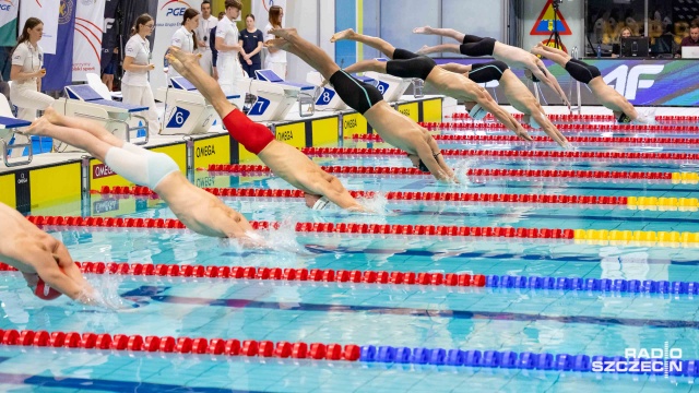Fot. Robert Stachnik [Radio Szczecin] Szczecińscy pływacy na podium podczas Grand Prix Pucharu Polski [ZDJĘCIA]