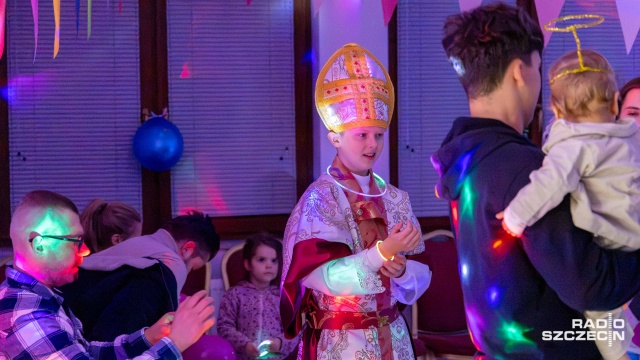 Fot. Robert Stachnik [Radio Szczecin] Bal wszystkich świętych dla najmłodszych [WIDEO, ZDJĘCIA]