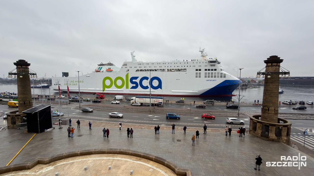 Nowy prom wpłynął do Szczecina [ZDJĘCIA]