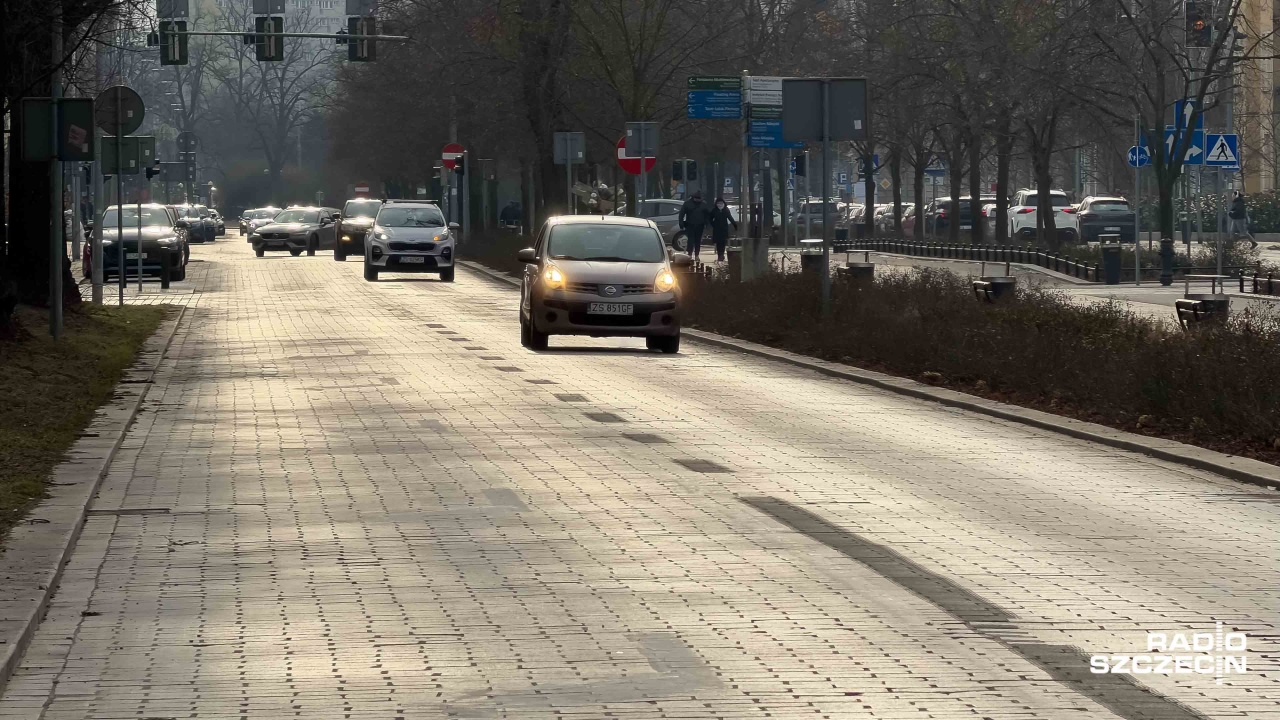 "Aleja rozczarowań". Miała zachwycać, a psuje się na oczach mieszkańców [ZDJĘCIA, WIDEO]