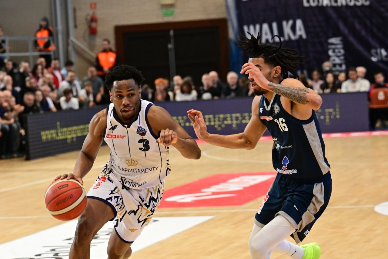 King zostanie liderem ligi [ZDJĘCIA]