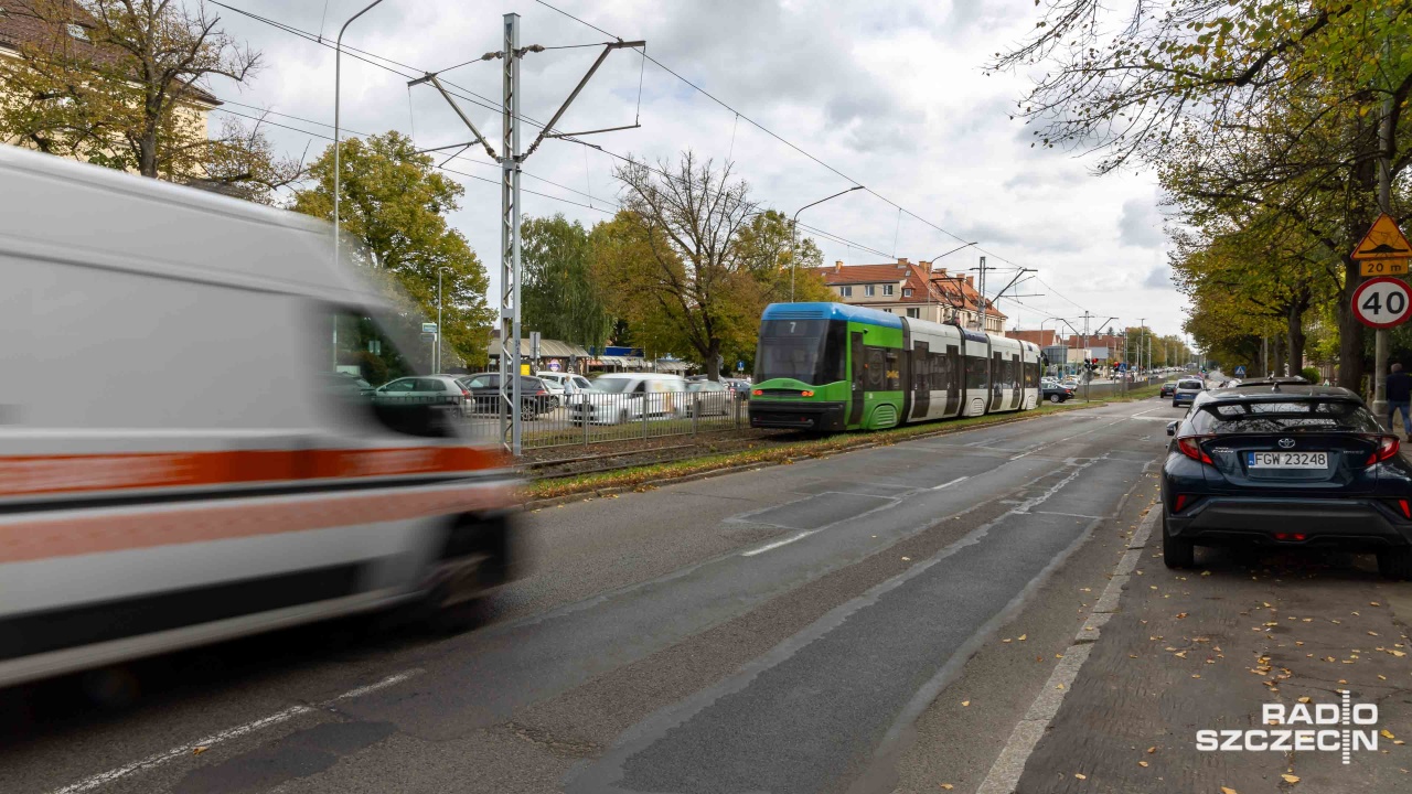 Miasto chce zwęzić ulicę Mickiewicza dla kierowców. Mieszkańcy odpowiadają zbiórką podpisów [WIDEO, ZDJĘCIA]