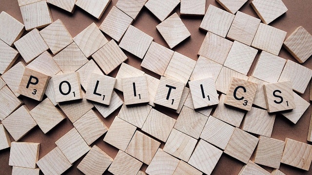 Politolog i wykładowca Uniwersytetu Jana Kochanowskiego w Kielcach uważa, że w krajowej polityce, będzie to rok Karola Nawrockiego.