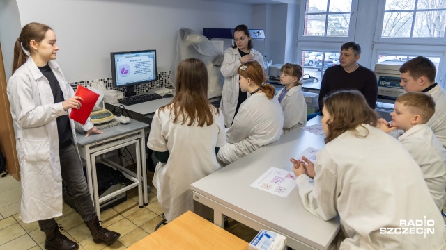 Zanim nadszedł zmierzch oni już przystąpili do działania. Od rana na Wydziale Biologii Uniwersytetu Szczecińskiego trwa... Noc Biologów.