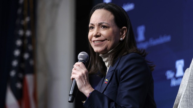 Prezydent Donald Trump pochwalił liderkę wenezuelskiej opozycji Marę Corinę Machado za przekazanie mu medalu Pokojowej Nagrody Nobla. W rozmowie z dziennikarzami zapowiedział kolejne spotkania z Machado.