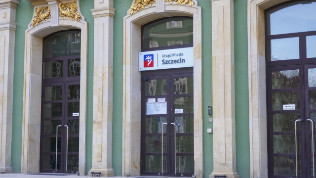 Deski do kitesurfingu, skrzypce, a nawet akt notarialny - między innymi takie przedmioty trafiły w ubiegłym roku do Biura Rzeczy Znalezionych w Szczecinie. Okazuje się, że w roku na rok gubimy coś coraz częściej.