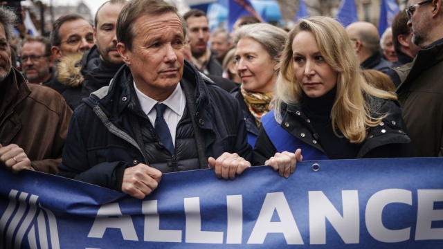 Francuska policja apeluje do władz o pomoc. W około 30 miastach odbyły się demonstracje funkcjonariuszy, którzy alarmują przed wzrostem przestępczości, pogarszającymi się warunkami pracy i niewystarczającym wsparciem państwa. Jak podkreślają policjanci, kryzys bezpieczeństwa nad Sekwaną jest bezprecedensowy.