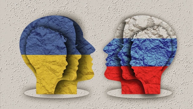 Rosjanie intensyfikują ataki na froncie. Zeszłej doby ponad 300 razy szturmowali pozycje Ukraińców.